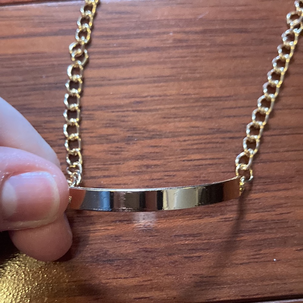 FLASH SALE
 - BUNDLE THIS FOR $8 Gold color bar bracelet adjustable